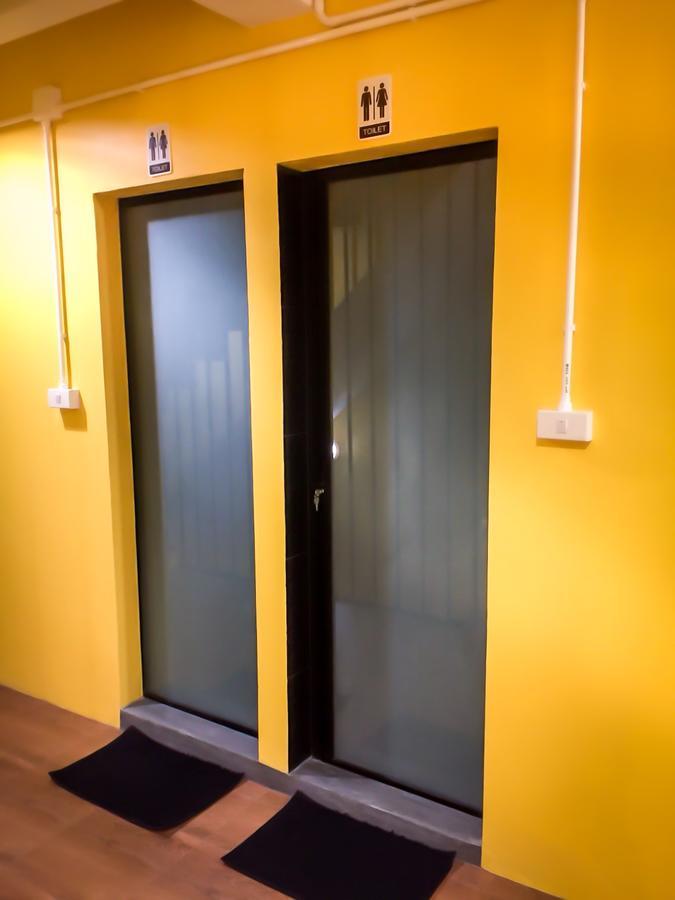 Artistel (Adults Only) Hostel Chiang Mai Exterior foto